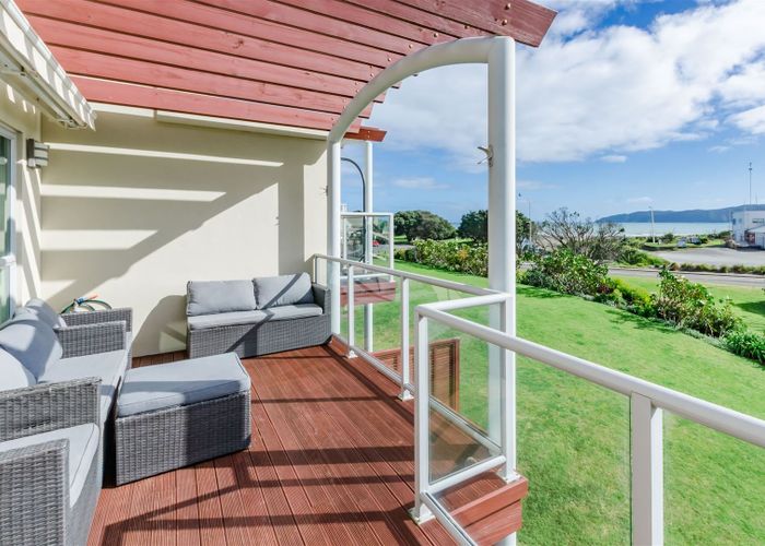  at 4/1 Marine Parade, Paraparaumu Beach, Paraparaumu