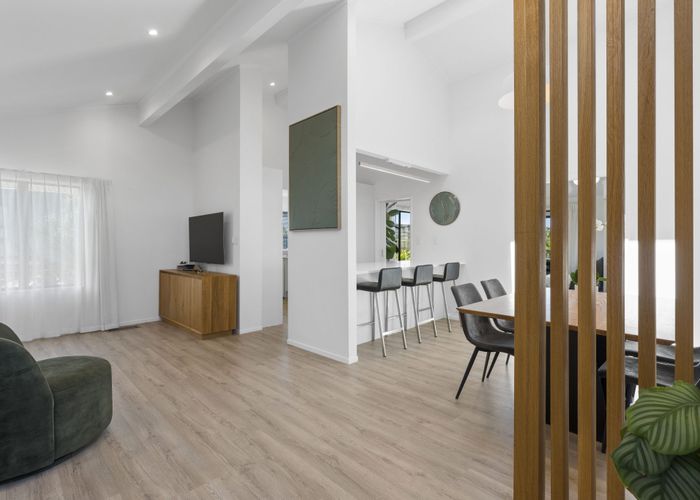  at 72 De Quincey Terrace, Highland Park, Manukau City, Auckland