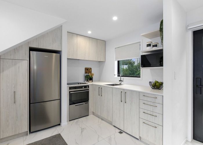  at 5/4 Johnston Grove , Taita, Lower Hutt, Wellington