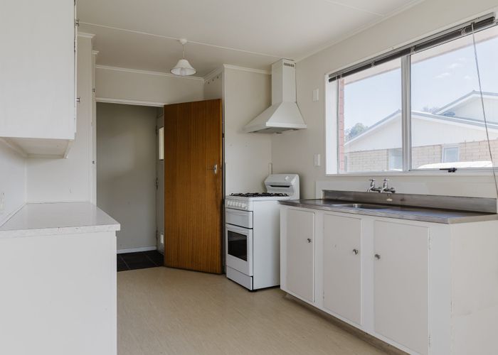  at 32 Robinson Crescent, Westbrook, Palmerston North
