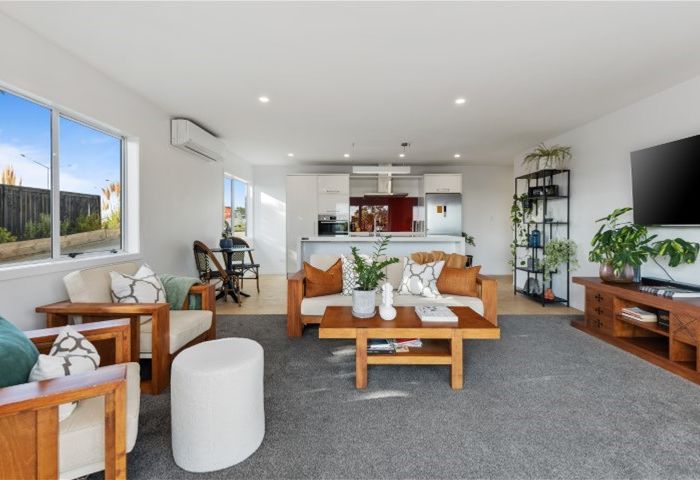  at 156 Albany Highway, Greenhithe, Auckland
