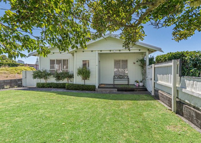  at 141 Lemon Street, Strandon, New Plymouth, Taranaki