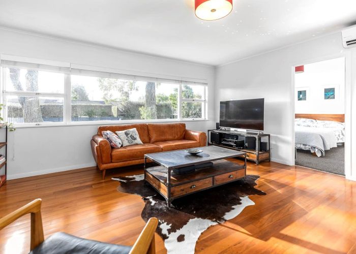  at 2B Hubert Henderson Place, Remuera, Auckland