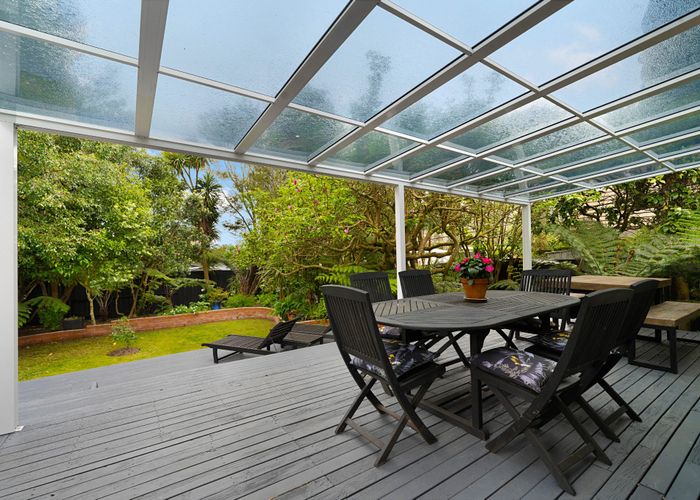  at 2 Riserra Drive, Ranui, Waitakere City, Auckland