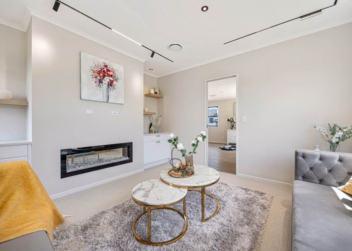  at 40 Parkmore Drive, Rosehill, Papakura