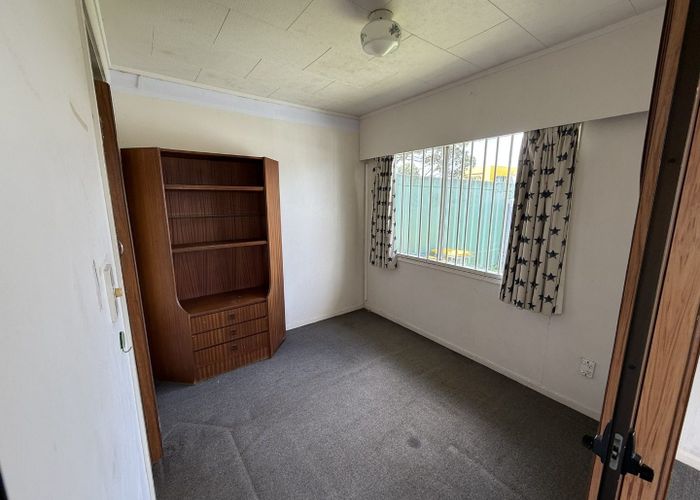  at 190 Universal Drive, Henderson, Waitakere City, Auckland