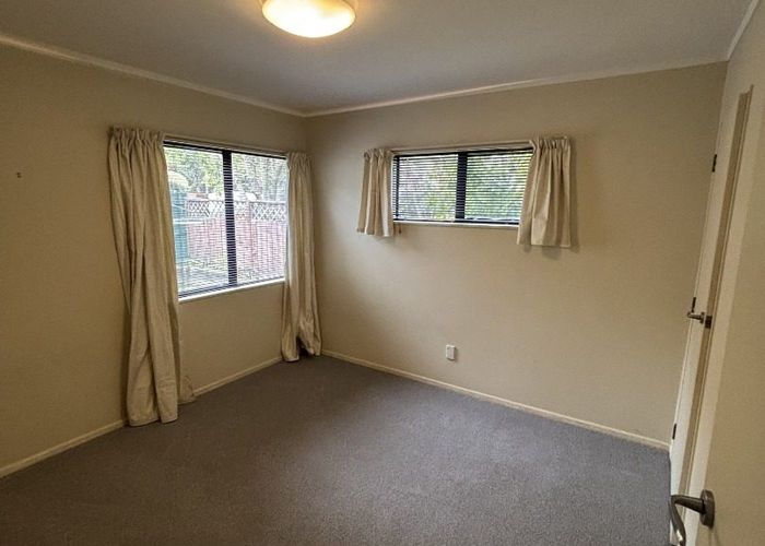 at 9 Monarch Grove, Maoribank, Upper Hutt, Wellington