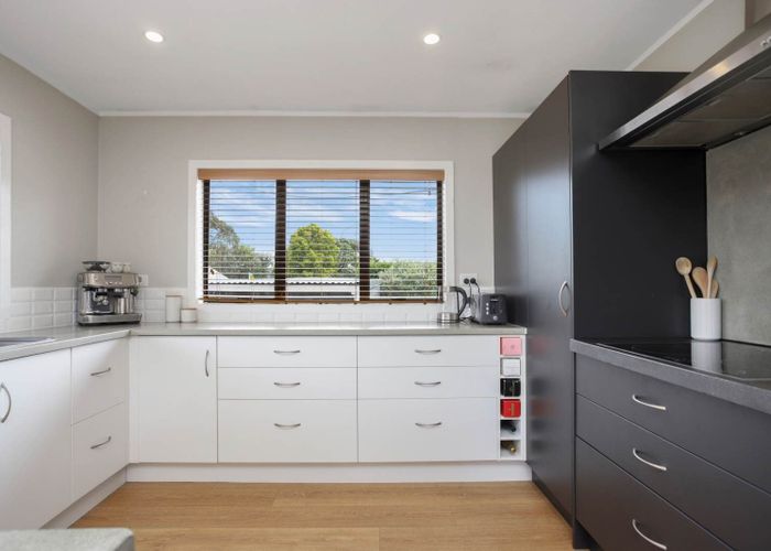  at 1/90 Rosier Road, Glen Eden, Waitakere City, Auckland