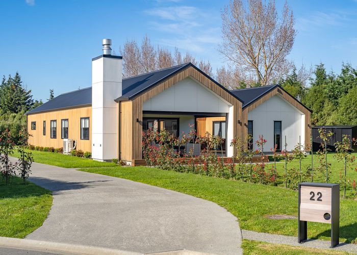  at 22 Mill Grove, Clareville, Carterton