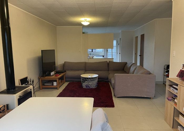  at 2/1 Barbados Dr, Unsworth Heights, North Shore City, Auckland