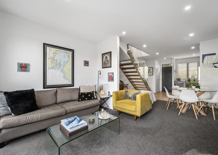  at 4C Ferry Road, Days Bay, Lower Hutt, Wellington