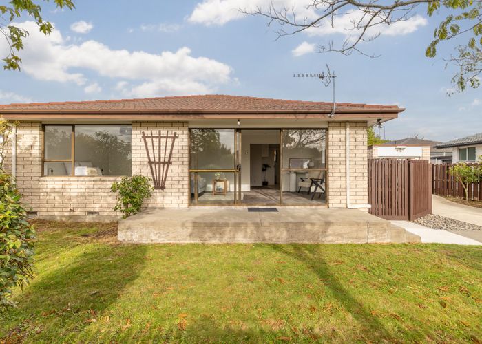  at 1/71 Royal Park Drive, Parklands, Christchurch