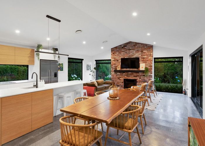  at 68 Parrs Road, Hurworth, New Plymouth