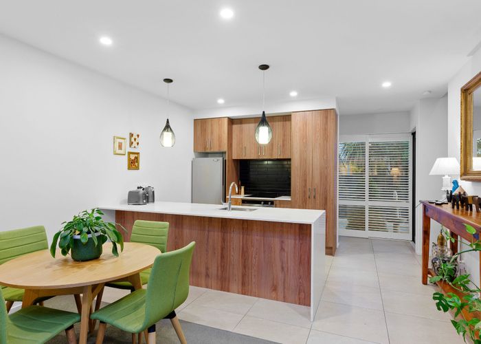  at 2/484 Manchester Street, St. Albans, Christchurch City, Canterbury