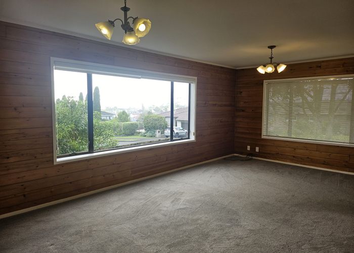  at 42 Westpark Drive, West Harbour, Waitakere City, Auckland