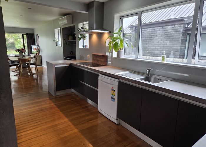  at 15 Lees Road, Strowan, Christchurch City, Canterbury