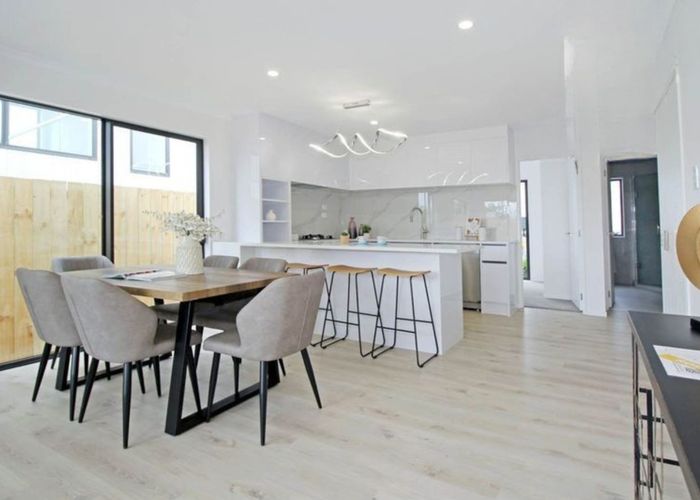  at 20E Hill Road, Papatoetoe, Manukau City, Auckland