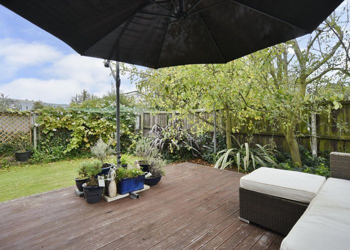  at 2/38 Sheldon Street, Woolston, Christchurch