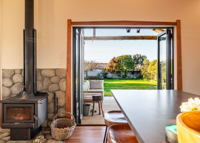  at 21 Norton Street, Foxton Beach, Horowhenua, Manawatu / Whanganui