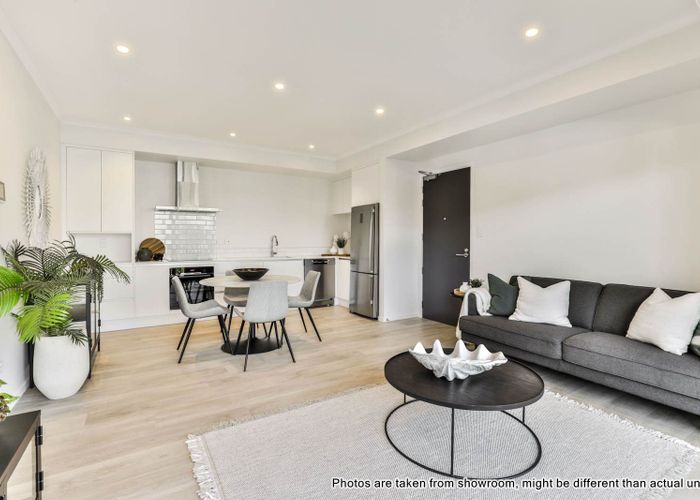  at 102/3 Tiakina Road, Northcote, North Shore City, Auckland