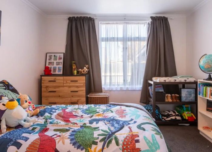  at 33 Tennyson Street, Dannevirke