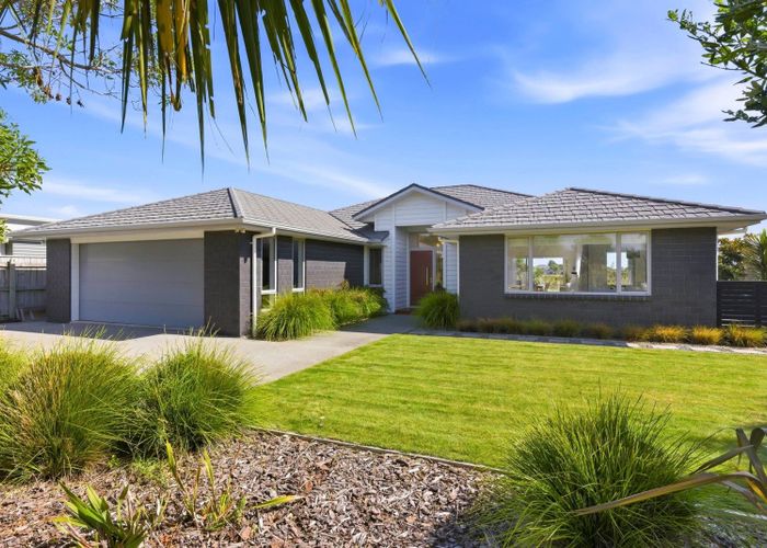  at 11 Taranui Way, Paraparaumu Beach, Kapiti Coast, Wellington