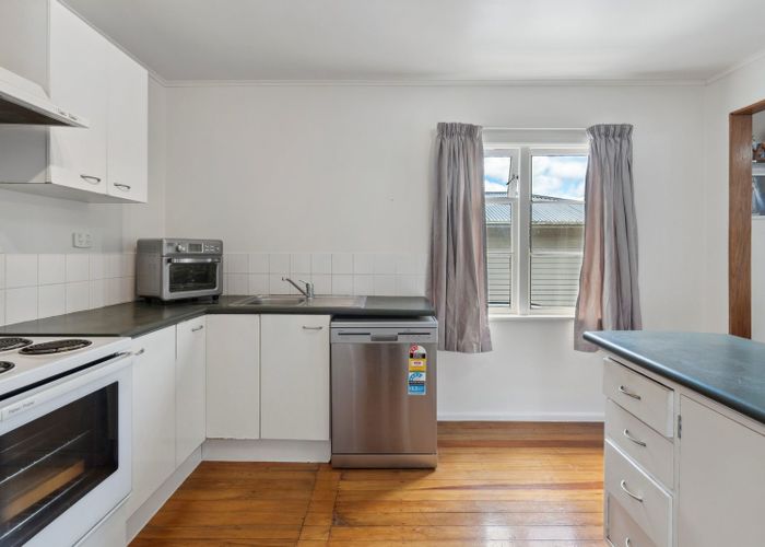  at 40 Lees Grove, Wainuiomata, Lower Hutt
