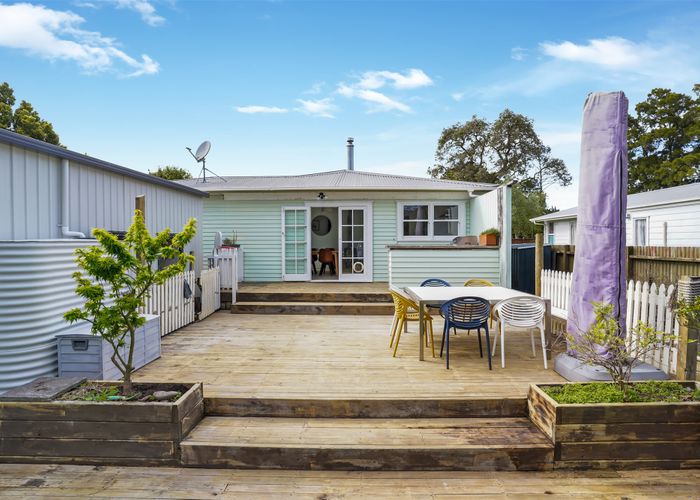  at 87 Riverpark Crescent, Henderson, Auckland
