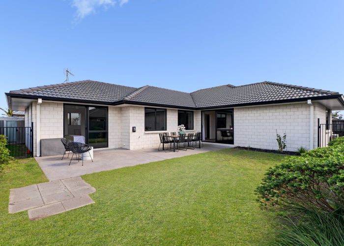  at 5 Oka Street, Papamoa Beach, Papamoa