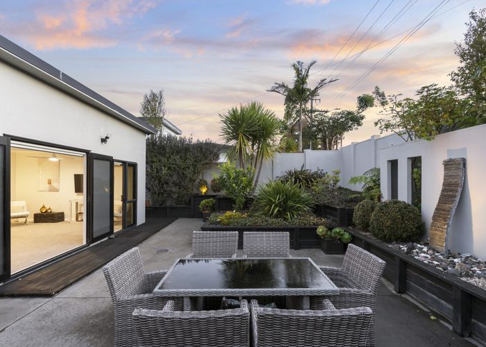  at 19 Deep Creek Road, Torbay, Auckland