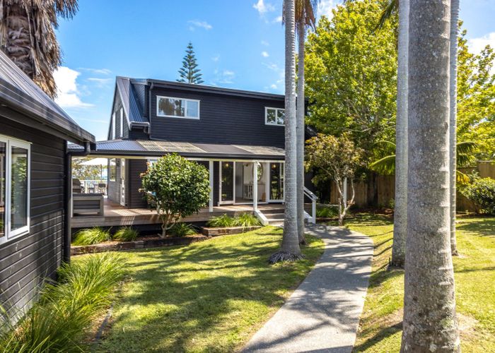  at 12 Esslin Road, Surfdale, Waiheke Island, Auckland
