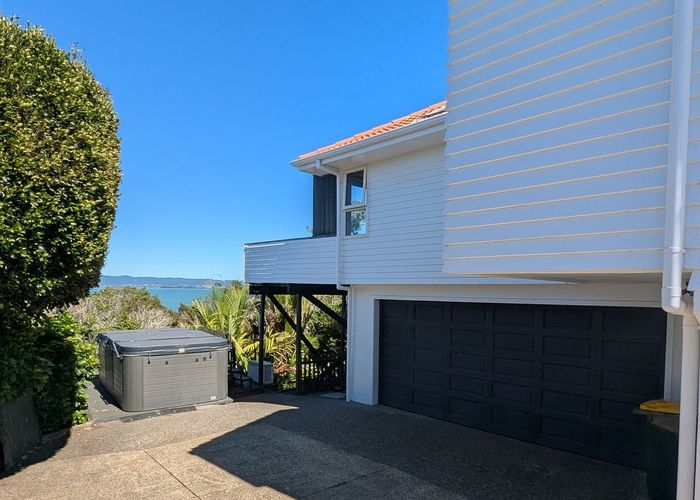  at 18 Tizard Road, Birkenhead, Auckland
