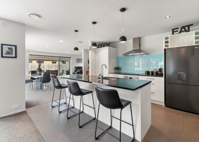  at 71 Parkhaven Drive, Rosehill, Papakura