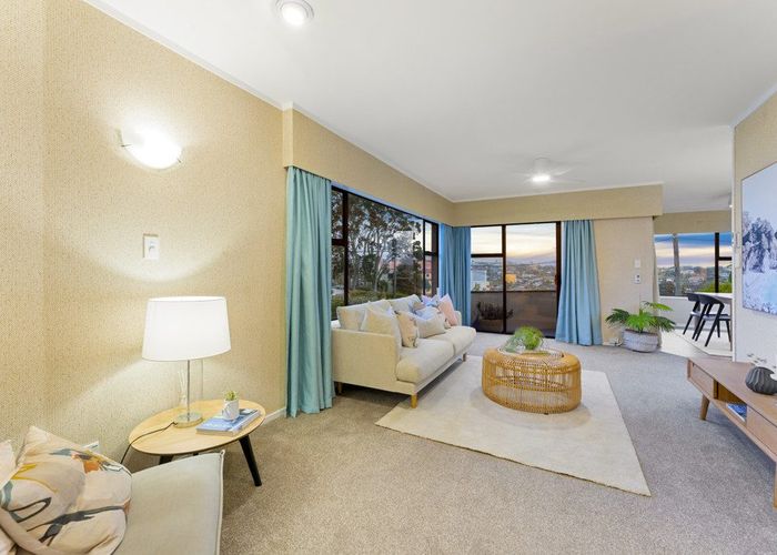  at 1/2 Kowhai Road, Campbells Bay, North Shore City, Auckland
