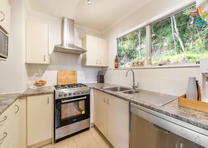 at 4 John Street, Stokes Valley, Lower Hutt
