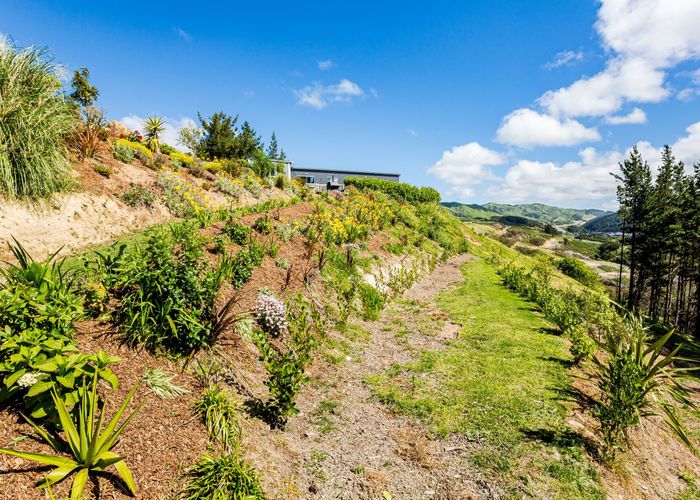  at 36 Pacific View Road, Whitby, Porirua, Wellington