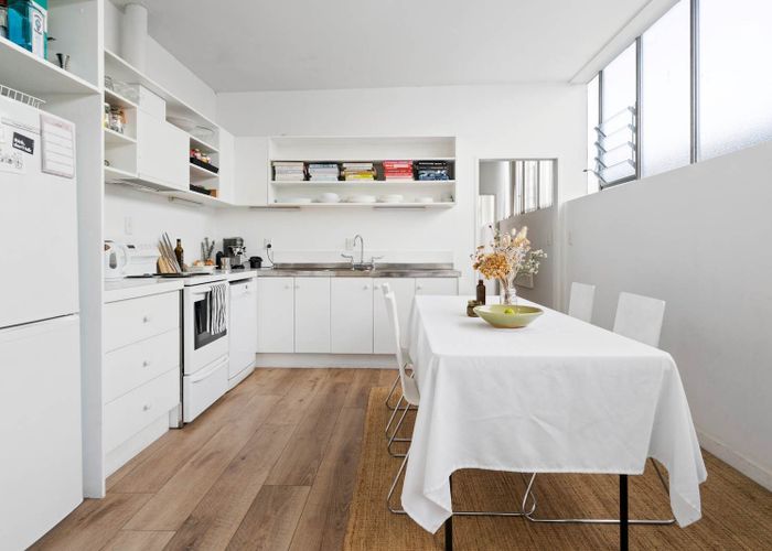  at 8C/43A Linwood Avenue, Mount Albert, Auckland City, Auckland