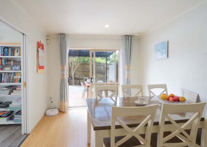  at 7 Ochre Place, Blockhouse Bay, Auckland