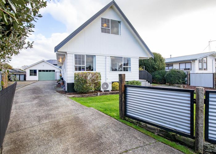  at 6 Camden Place, Pukete, Hamilton, Waikato