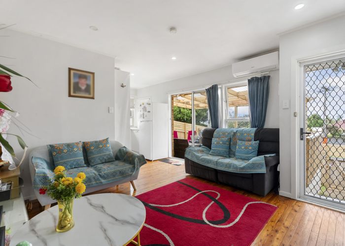  at 2/16 Boyd Avenue, Royal Oak, Auckland City, Auckland