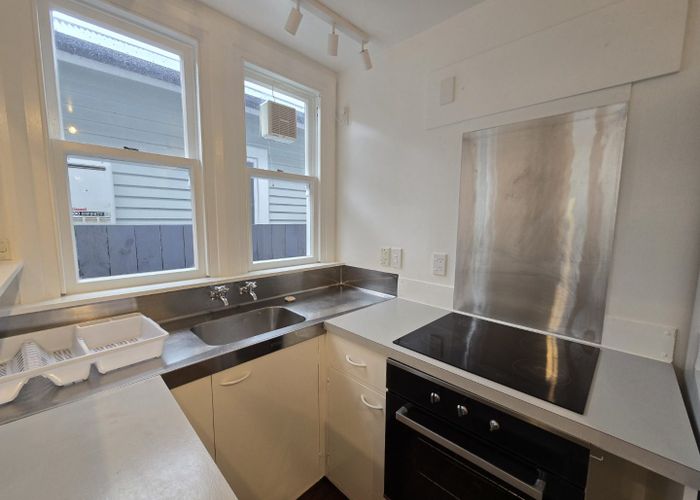  at 168 Tasman Street, Mount Cook, Wellington, Wellington