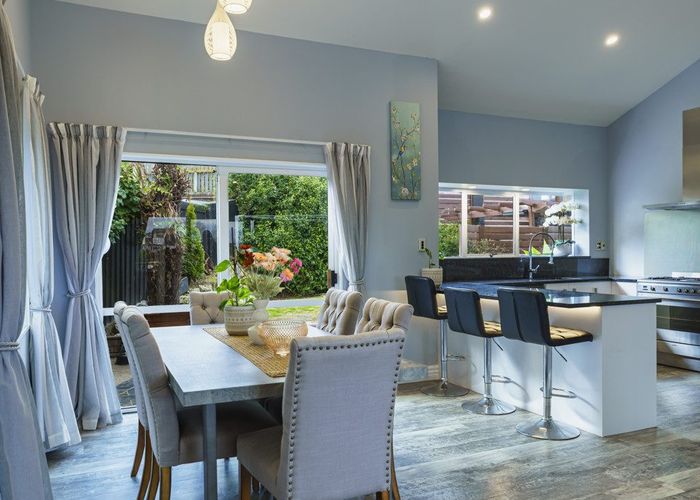  at 3 Sealy Road, Bluff Hill, Napier