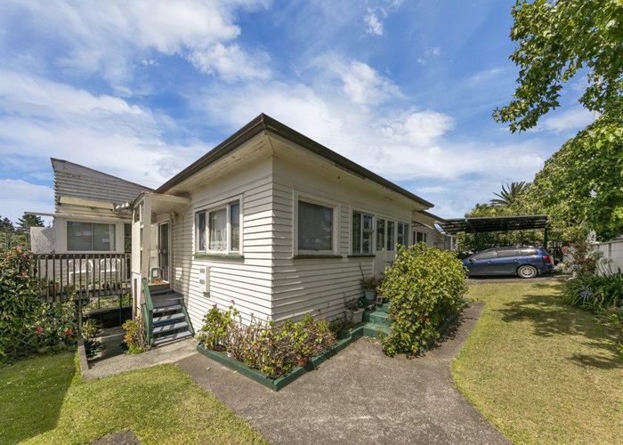  at 1066 Great North Road, Point Chevalier, Auckland City, Auckland
