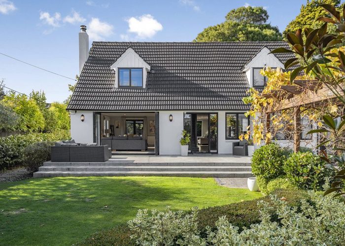  at 106 Barton Avenue, Heretaunga, Upper Hutt