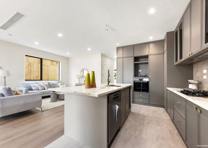  at 27 Hauhake Road, Flat Bush, Manukau City, Auckland