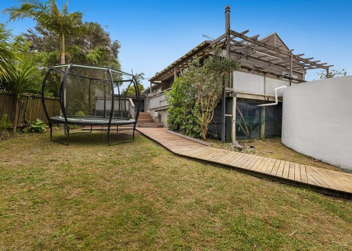  at 21B Brian Crescent, Stanmore Bay, Rodney, Auckland