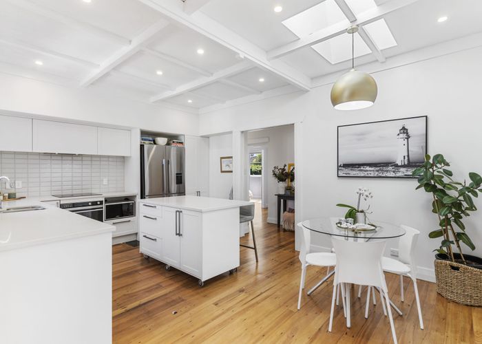  at 16 Houpara Street, One Tree Hill, Auckland