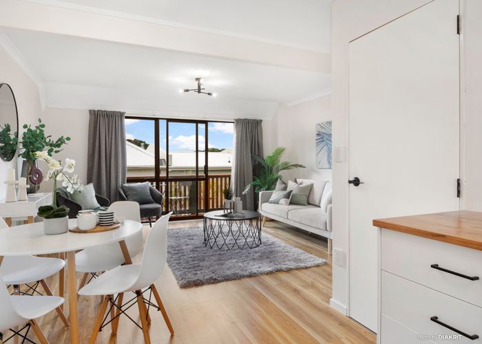  at 2/12 Vallance Street, Kilbirnie, Wellington