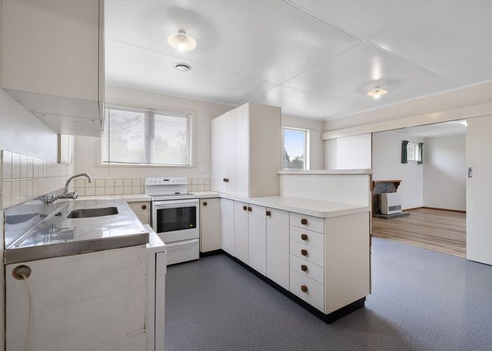 For sale 130 Gillespies Line, Cloverlea, Palmerston North, Manawatu