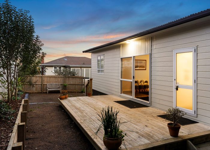  at 62a Don Buck Road, Massey, Waitakere City, Auckland